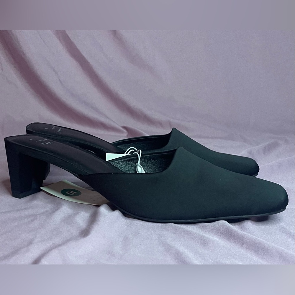 New day  Black Women's Mules silky slid on sz 10 new